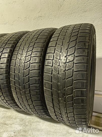 Bridgestone Blizzak LM-25 4x4 215/60 R17 96H