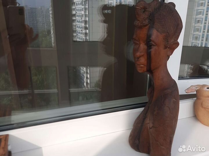 Африканские статуэтки, маски из дерева