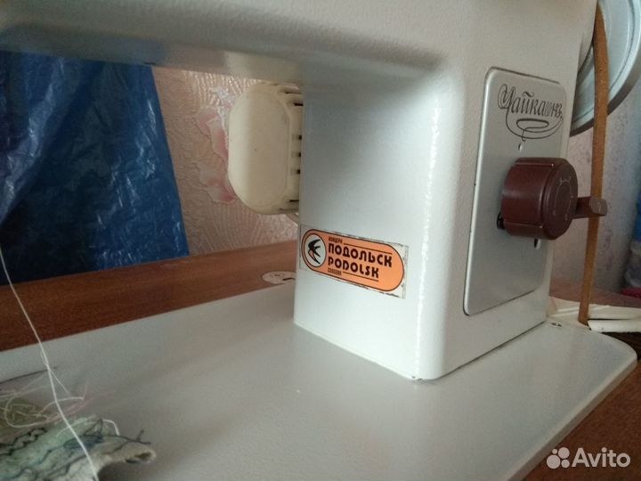 Швейная машинка ножная Чайка 143