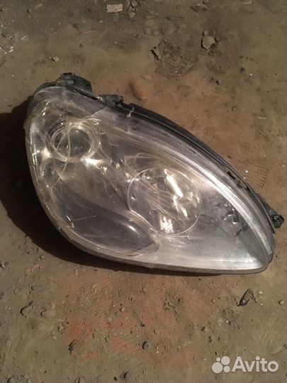 Фары на запчасти Mercedes 220