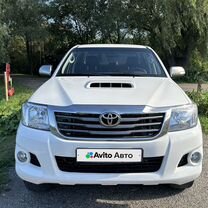 Toyota Hilux 2.5 MT, 2014, 123 200 км, с пробегом, цена 2 270 000 руб.