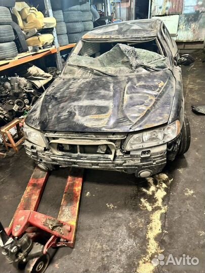 В разбор Volvo S60 2004-2009