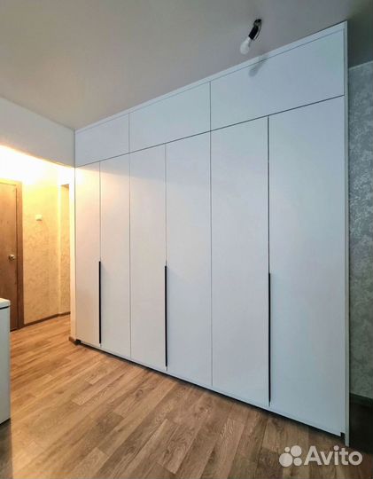 Шкаф белый (и другие цвета)