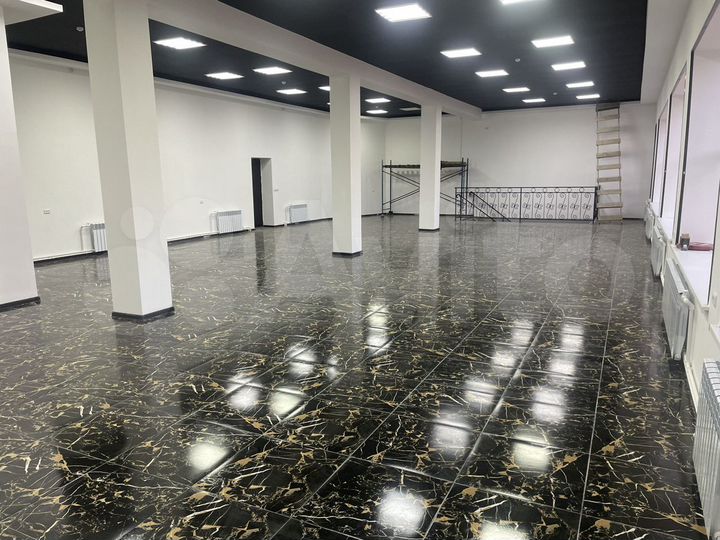 Торговая площадь, 180 м²