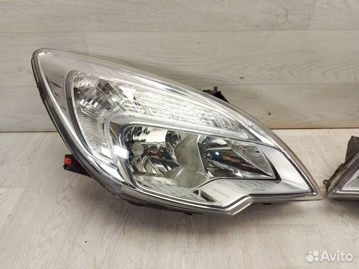 Фары Opel Meriva B 2010-2014 Комплект
