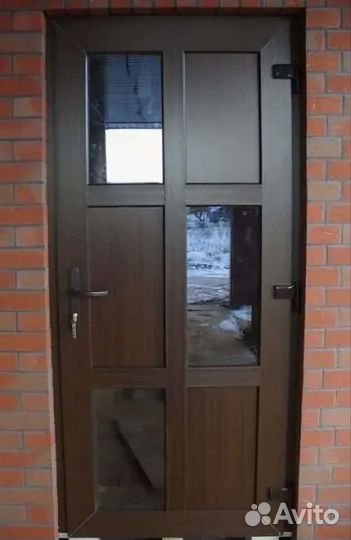 Дверь пвх из пятикамерного профиля