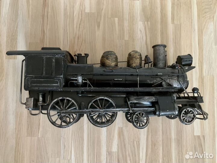Паровоз декоративный