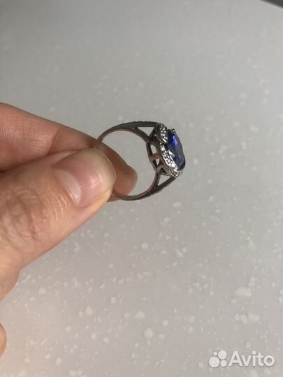 Серебряное кольцо
