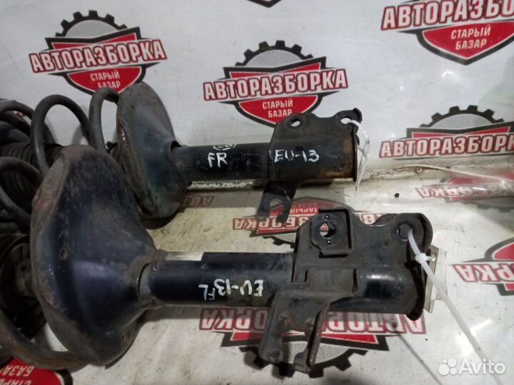 Стойка передняя Nissan Bluebird EU13 SR18(DE) 1995