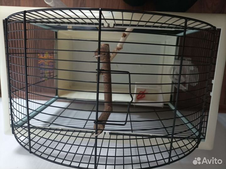 Большая клетка для птиц