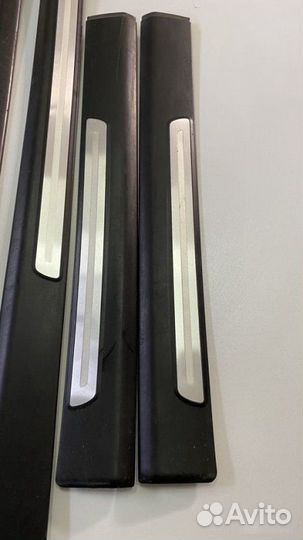 Комплект Накладок порога Audi A6 С6 2.4