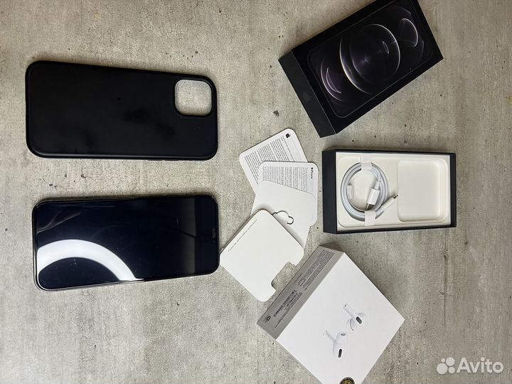 iPhone 12 Pro, 256 ГБ