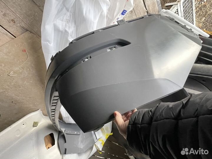 Продам задний бампер Шкода Кодиак