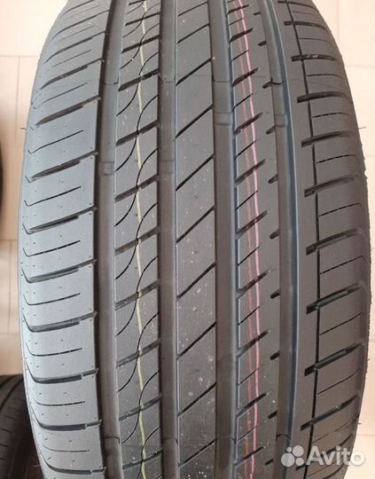 Arivo Ultra ARZ5 275/45 R21 и 315/40 R21 115V