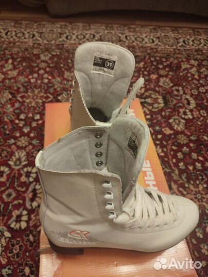 Коньки фигурные