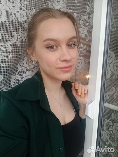 Мастер маникюра, Центр