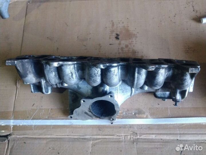 Коллектор впускной Audi VW 2.0 TDI BKD