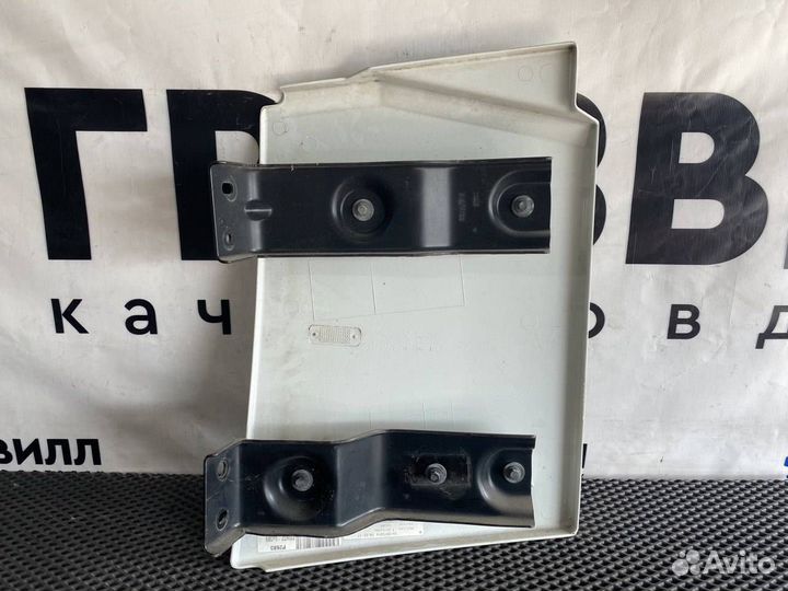 Спойлер кабины Renault T 82275284