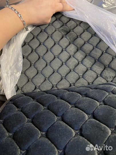 Автомобильные чехлы комплект