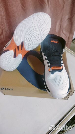 Bолейбольные кроссовки Asics