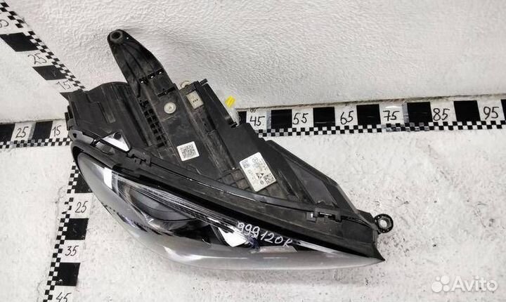 Фара правая Mercedes-Benz GLE