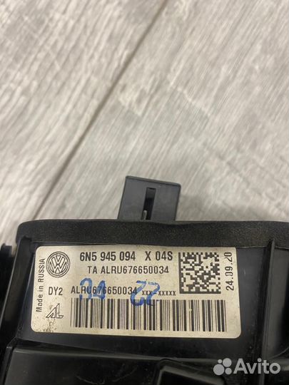 Фонарь внутренний правый Volkswagen Polo 6 Лифтбек