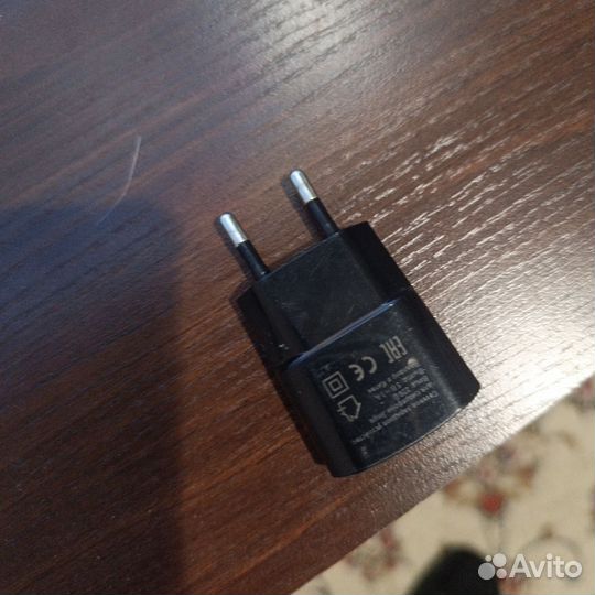 Зарядки,USB - кабеля, гарнитура