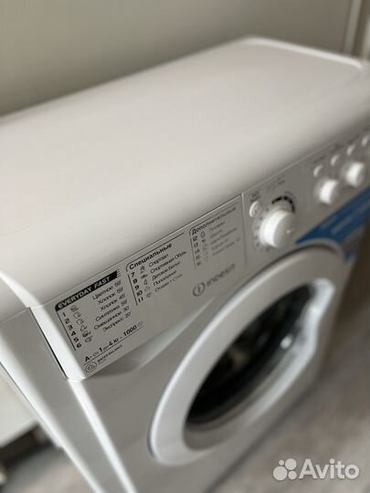 Стиральная машина узкая новая indesit