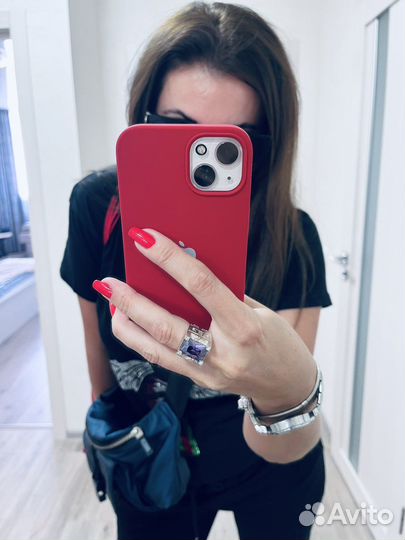 Чехол на iPhone 13