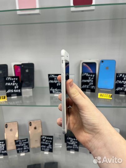 iPhone 8 Plus, 64 ГБ