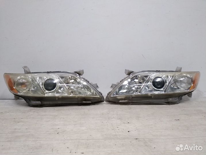 Фара для Toyota Camry 40 оригинал