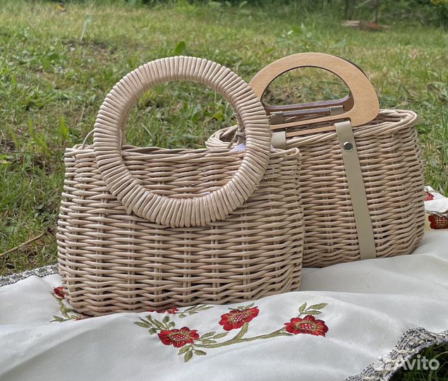 Сумка женская плетеная с круглыми ручками. Ручная