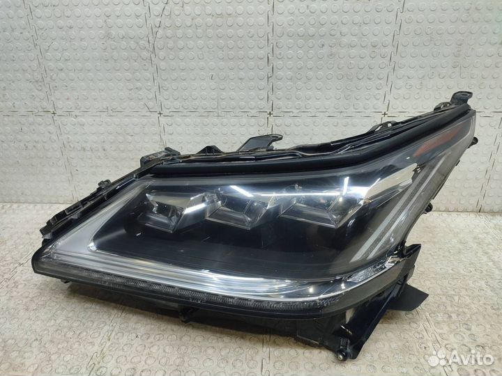 Фара левая Lexus Lx570 J200 2015