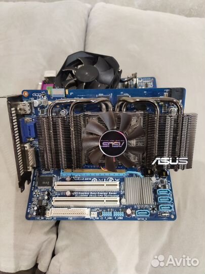 Материнская плата с процессором