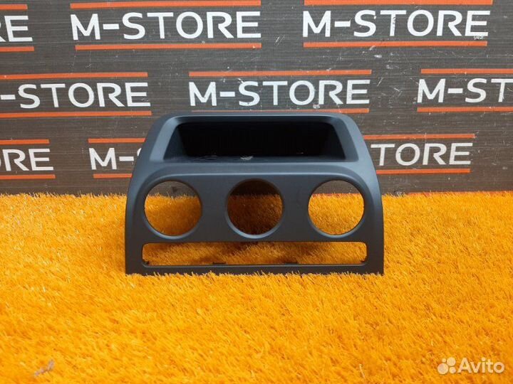 Накладка на торпеду передняя Volkswagen Tiguan 5N