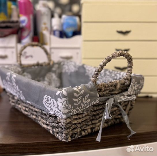 Корзина плетеная (органайзер для хранения)