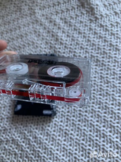 Кассета yungblud с последнего альбома «yungblud»