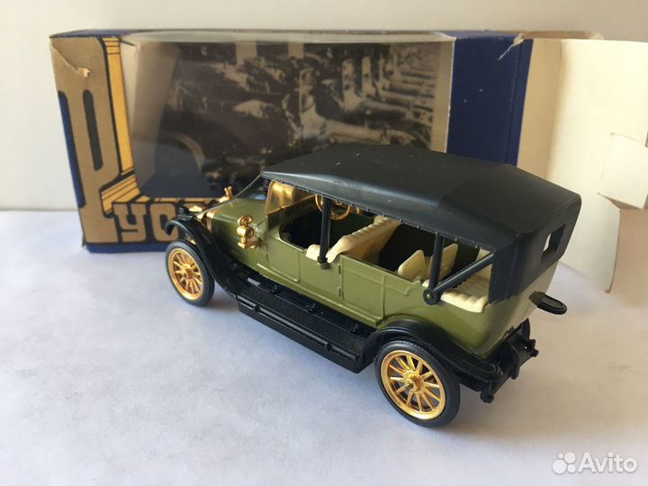 Модель Руссо-Балт А22 ми 1/43 СССР в коробке