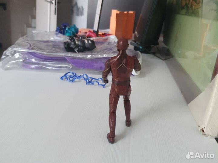 Фигурка флеша из Dc