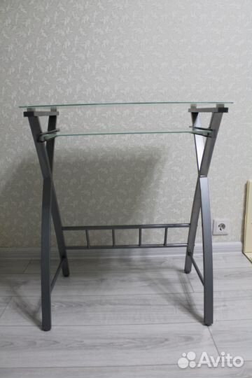 Компьютерный стол стеклянный