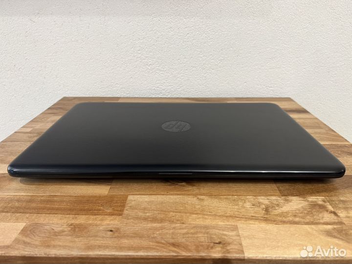 Огромный 17.3 игровой i3-6006 8Gb DDR4 SSD 256+500