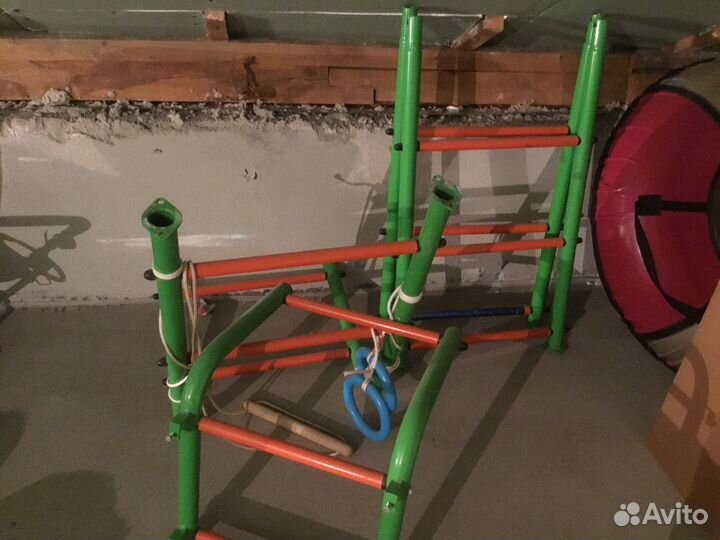 Шведская стенка с турником