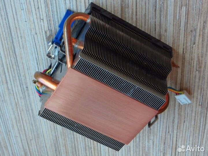 Боксовый кулер с базой Foxconn 2ZR71-406