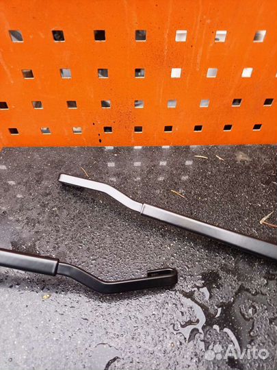 Поводок стеклоочистителя Mazda cx 5 1