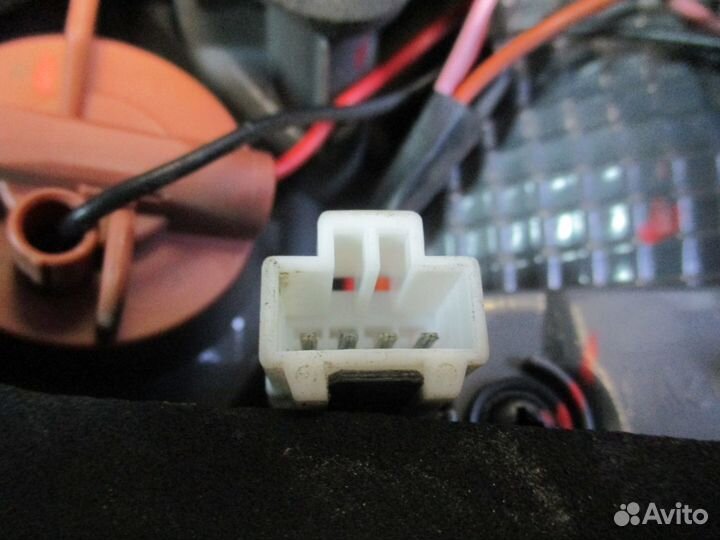 Фонарь задний правый в крышку Киа Рио 3 2012г