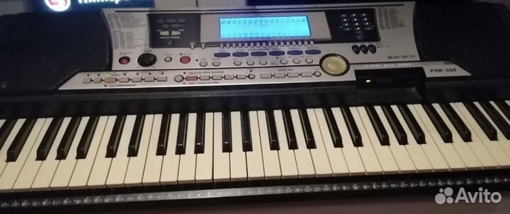 Синтезатор yamaha psr550