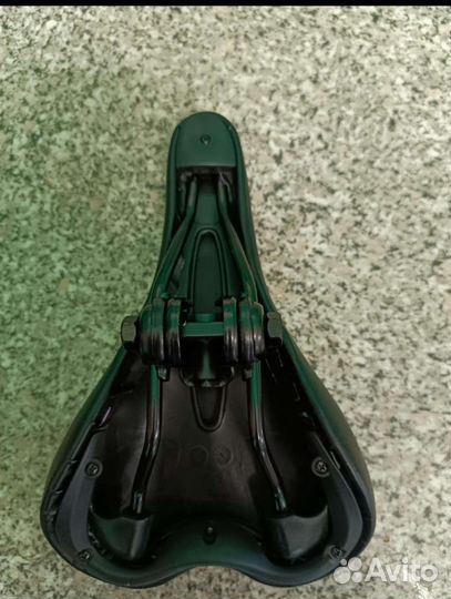 Седло для шоссейного велосипеда