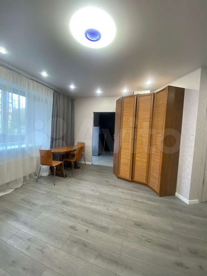 1-к. квартира, 43 м², 1/6 эт.