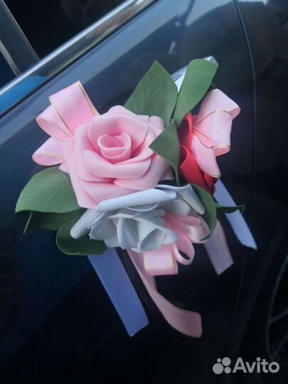 Украшение на свадебную машину