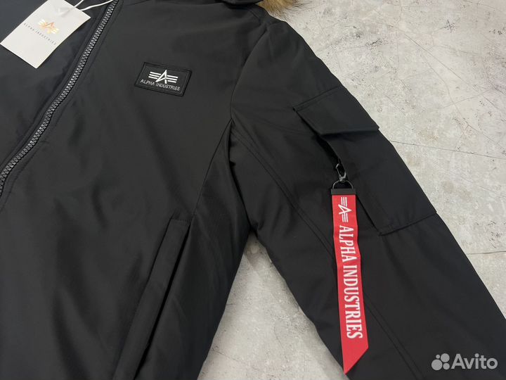 Бомбер alpha industries зимний